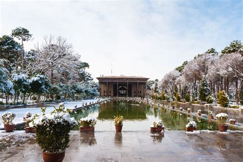   immerse yourself in the ancient grandeur of the Chehel Sotoun Palace!